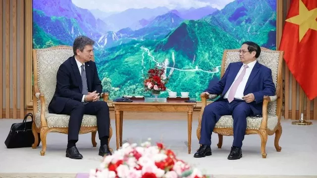 PM Pham Minh Chinh seeks FIATA's support in boosting logistics workforce PM Pham Minh Chinh seeks FIATA's support in boosting logistics workforce