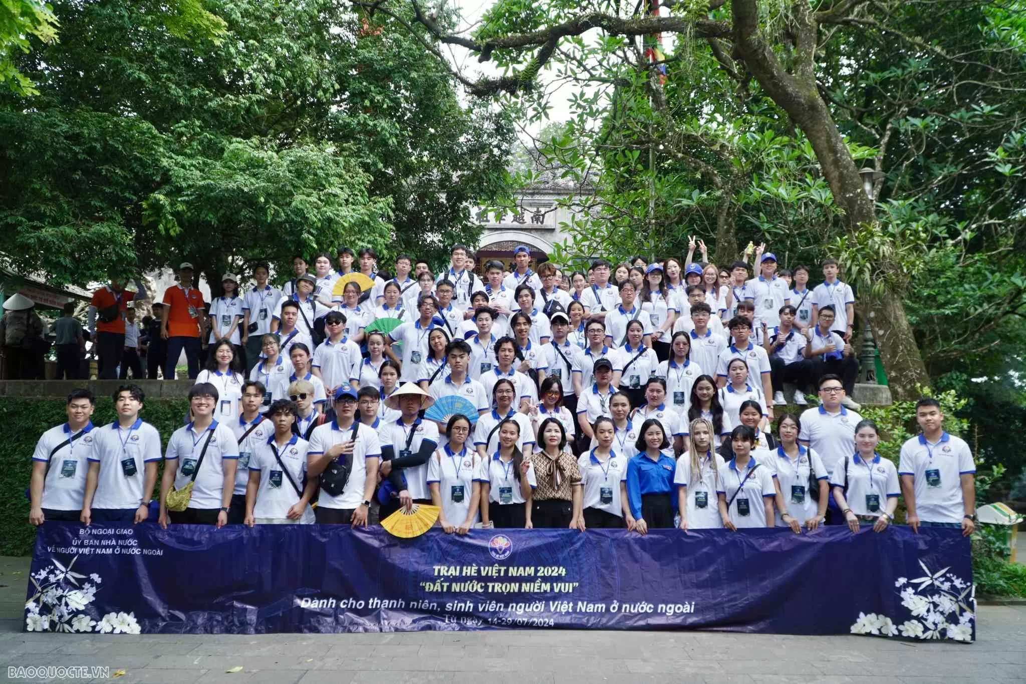 Theo dự kiến, ngày mai (16/7), Đoàn sẽ viếng Chủ tịch Hồ Chí Minh, tham quan Khu di tích Chủ tịch Hồ Chí Minh và trải nghiệm làm gốm tại Bát Tràng, Hà Nội. (Ảnh: Tuấn Việt) Theo dự kiến, ngày mai (16/7), Đoàn sẽ viếng Chủ tịch Hồ Chí Minh, tham quan Khu di tích Chủ tịch Hồ Chí Minh và trải nghiệm làm gốm tại Bát Tràng, Hà Nội. (Ảnh: Tuấn Việt)