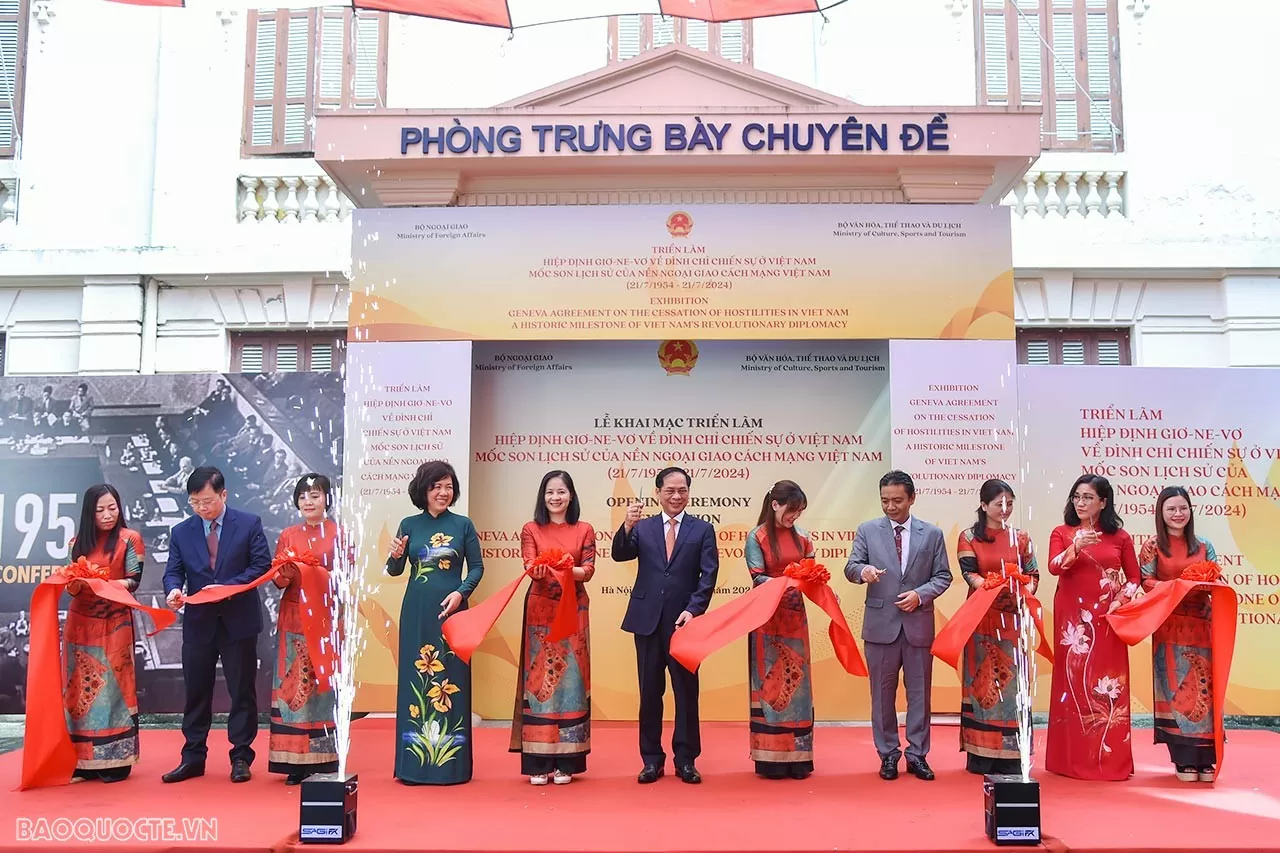 Exhibition on Geneva Agreement opens at Vietnam National Museum of History in Hanoi Exhibition on Geneva Agreement opens at Vietnam National Museum of History in Hanoi