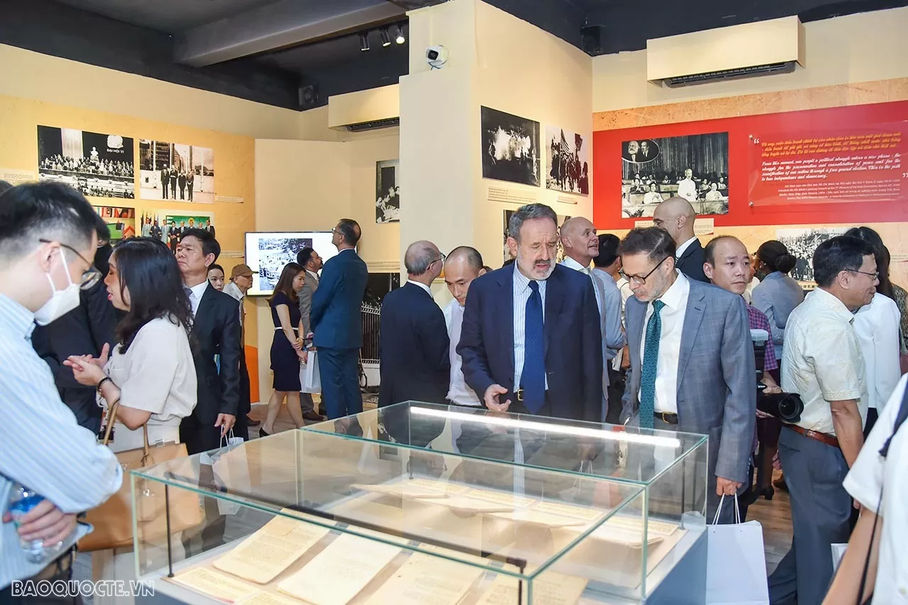 Exhibition on Geneva Agreement opens at Vietnam National Museum of History in Hanoi Exhibition on Geneva Agreement opens at Vietnam National Museum of History in Hanoi