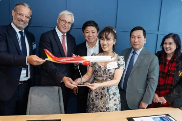 Vietjet, Airbus ink deal for 20 A330neo aircraft valued at 7.4 billion USD Vietjet, Airbus ink deal for 20 A330neo aircraft valued at 7.4 billion USD