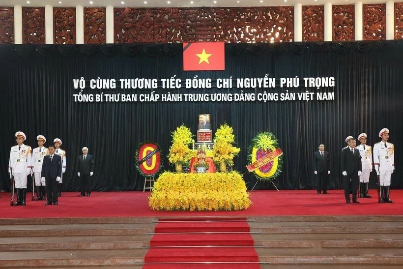 International friends pay last respects to Party General Secretary Nguyen Phu Trong International friends pay last respects to Party General Secretary Nguyen Phu Trong
