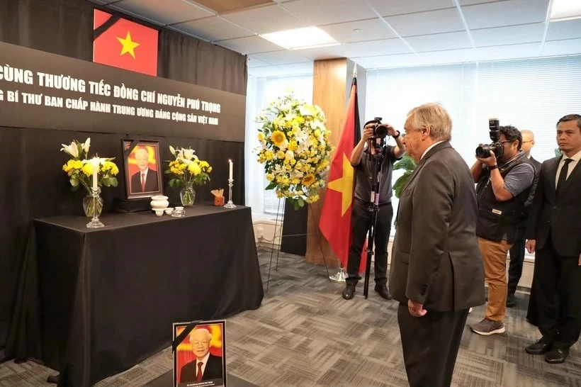 UN Secretary-General, Ambassadors pay tribute to Party General Secretary Nguyen Phu Trong in New York UN Secretary-General, Ambassadors pay tribute to Party General Secretary Nguyen Phu Trong in New York