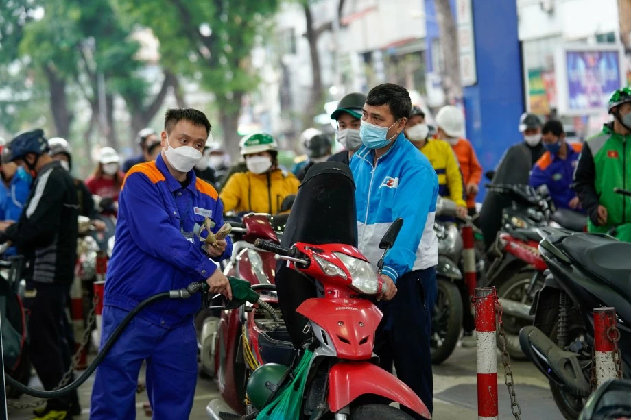 Petrol prices down in latest adjustment Petrol prices down in latest adjustment