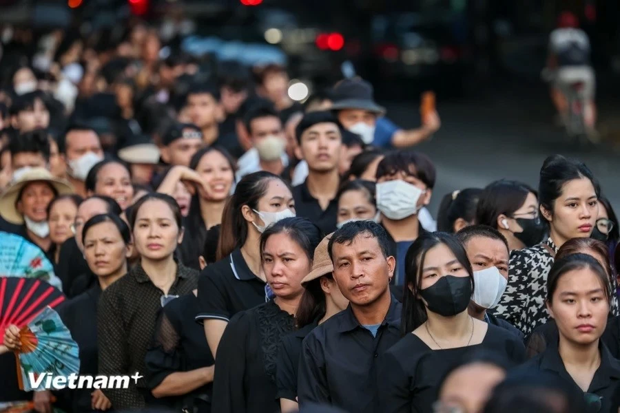 Endless streams of people mourn Party General Secretary Nguyen Phu Trong Endless streams of people mourn Party General Secretary Nguyen Phu Trong
