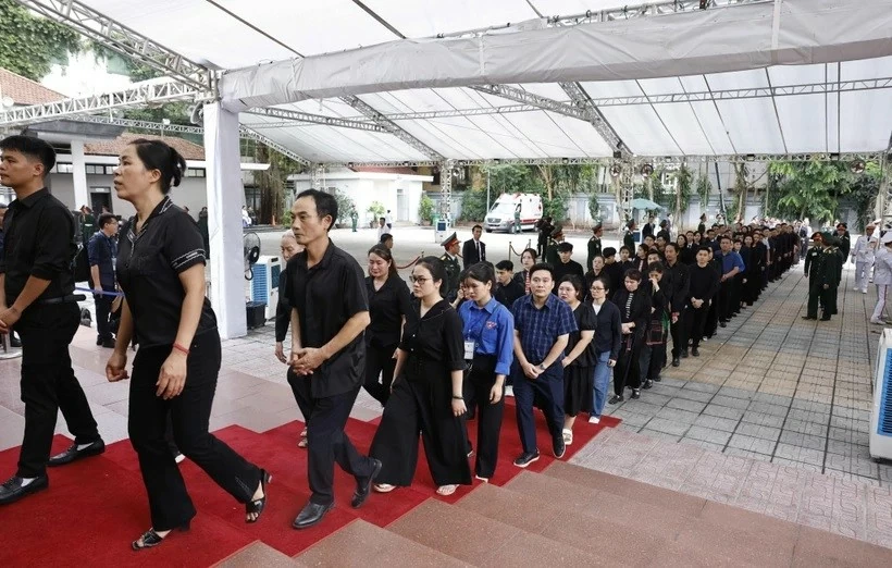 Endless streams of people mourn Party General Secretary Nguyen Phu Trong Endless streams of people mourn Party General Secretary Nguyen Phu Trong