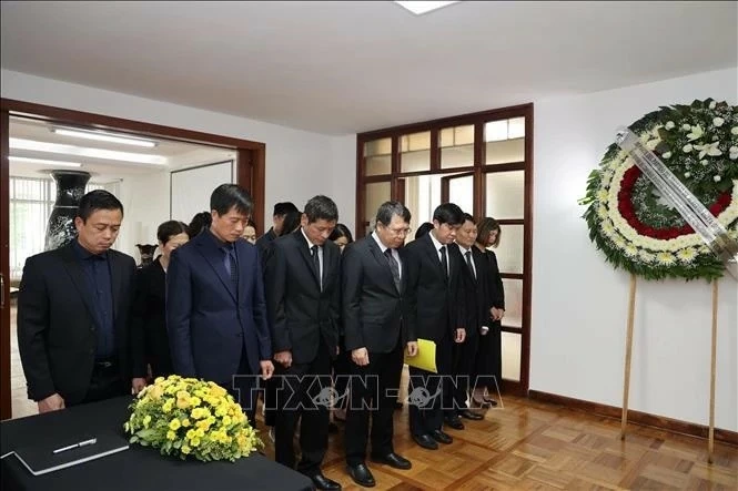 Respect-paying services for Party General Secretary Nguyen Phu Trong held overseas Respect-paying services for Party General Secretary Nguyen Phu Trong held overseas