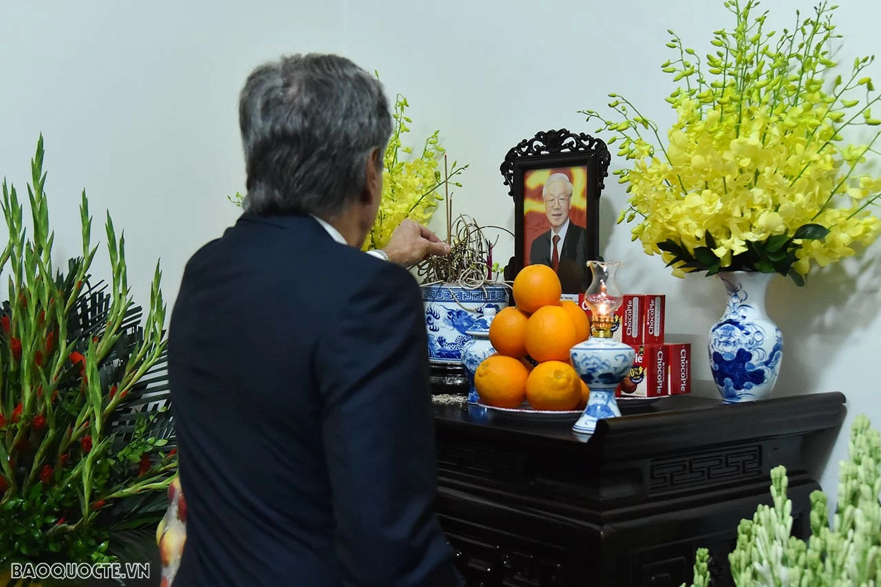 US Secretary of State Blinken offers condolences to family of Party General Secretary Nguyen Phu Trong US Secretary of State Blinken offers condolences to family of Party General Secretary Nguyen Phu Trong