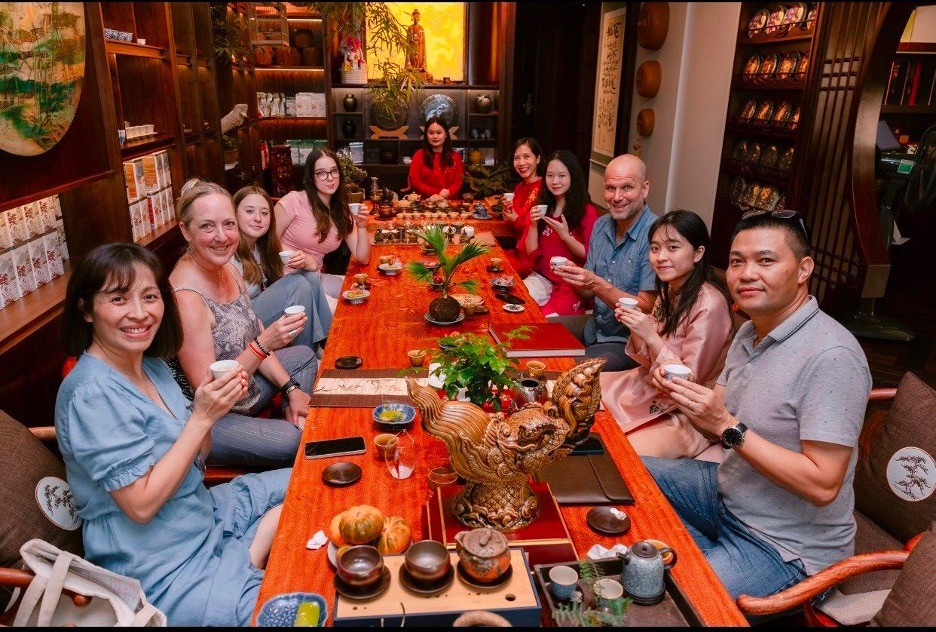 We experienced a profound sense of harmony and connection while savoring the ancient Vietnamese Shan tea.(Photo: Tran Duc Quyet) We experienced a profound sense of harmony and connection while savoring the ancient Vietnamese Shan tea.(Photo: Tran Duc Quyet)