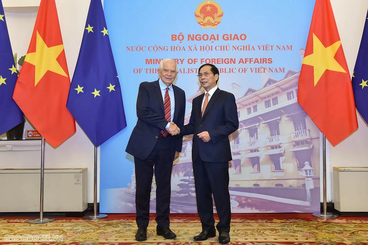 FM Bui Thanh Son welcomed Vice President of European Commission Josep Borrell Fontelles in Hanoi FM Bui Thanh Son welcomed Vice President of European Commission Josep Borrell Fontelles in Hanoi