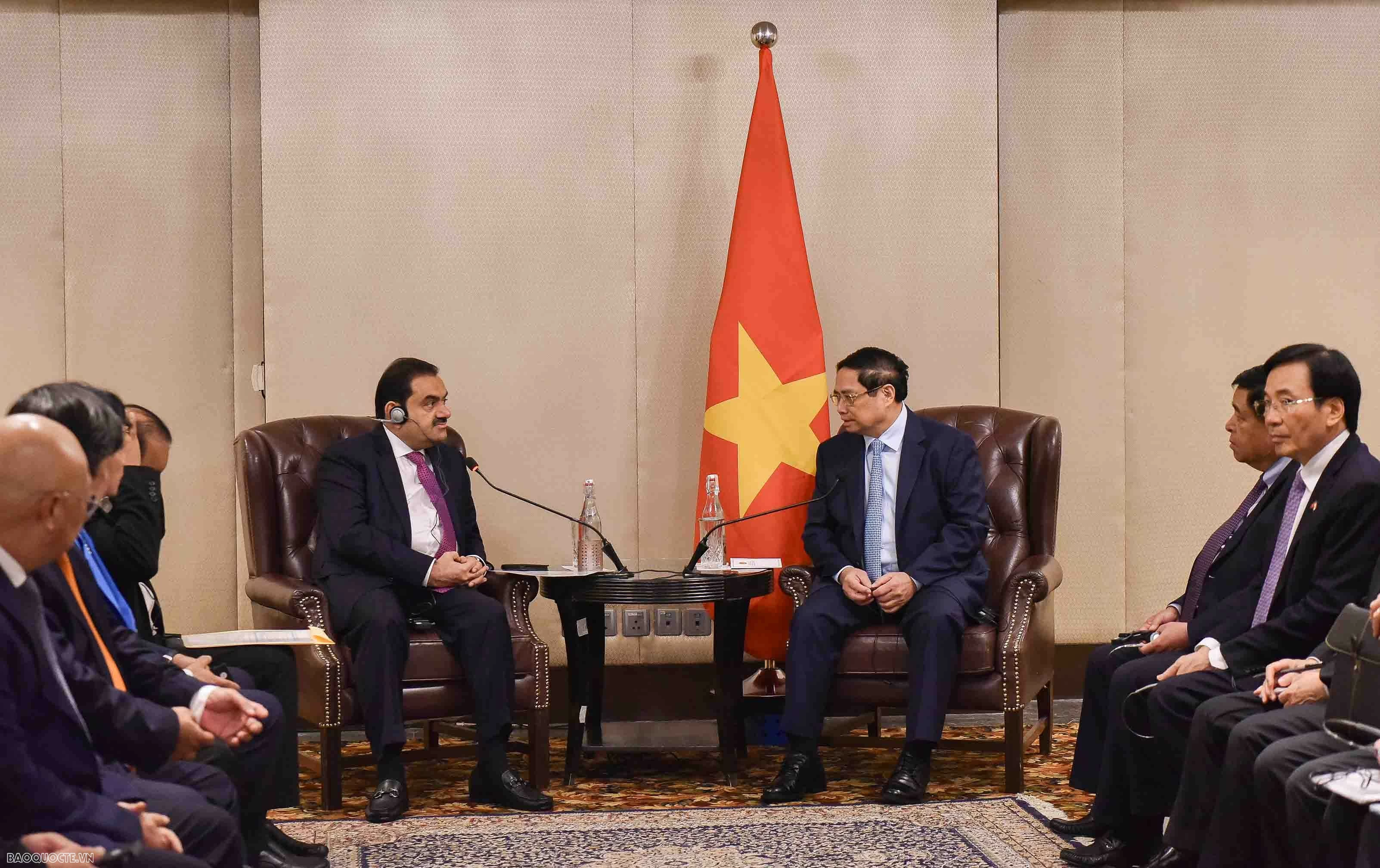 India’s Adani Group plans to invest 2 billion USD in Lien Chieu Port project India’s Adani Group plans to invest 2 billion USD in Lien Chieu Port project