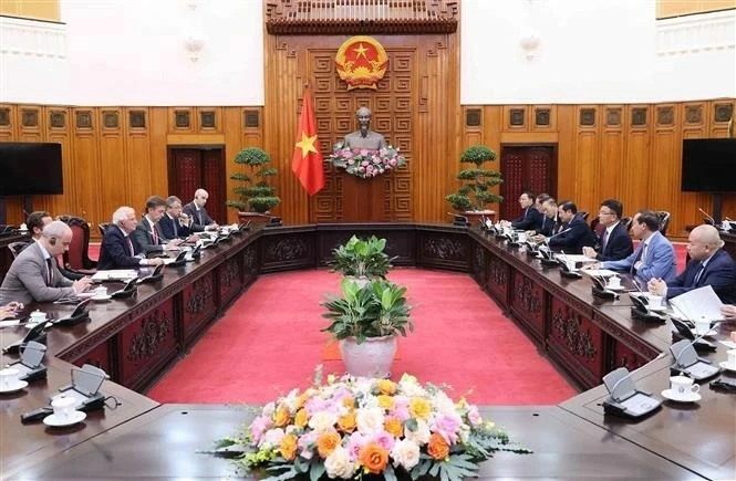 Deputy PM Le Thanh Long calls for EC’s removal of 'yellow card' warning against Vietnamese seafood Deputy PM Le Thanh Long calls for EC’s removal of 'yellow card' warning against Vietnamese seafood