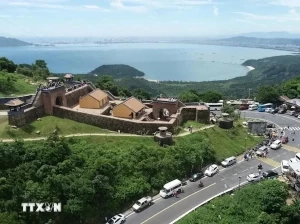 Hai Van Gate reopens to visitors Hai Van Gate reopens to visitors