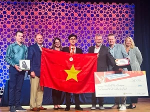 Vietnamese students claim medals at world contests Vietnamese students claim medals at world contests