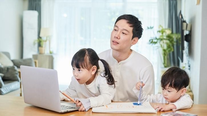 Korea: Men account for over 30% of workers on parental leave in 1st half