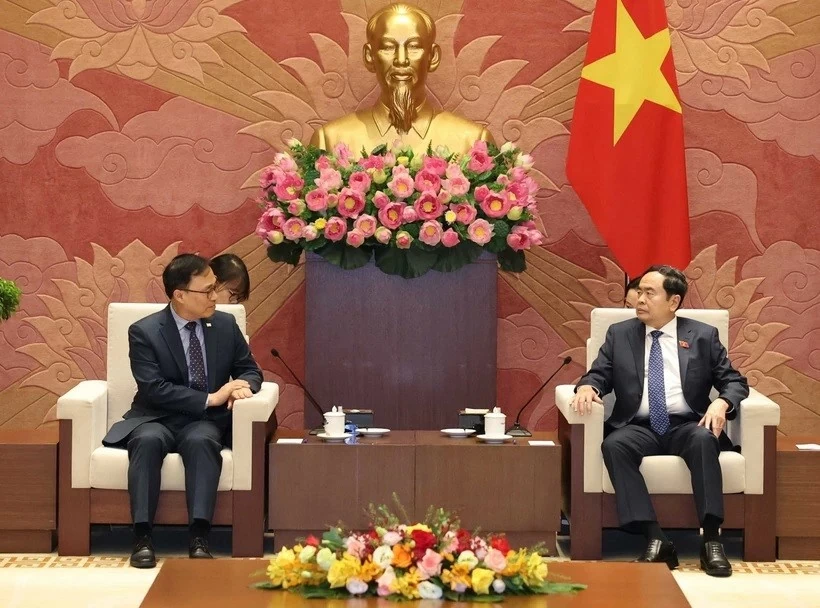 NA Chairman Tran Thanh Man receives new Korean Ambassador to Vietnam NA Chairman Tran Thanh Man receives new Korean Ambassador to Vietnam