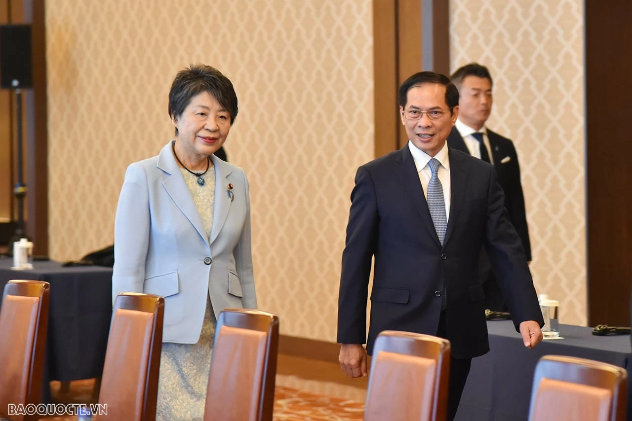 Japanese FM Kamikawa Yoko welcomed FM Bui Thanh Son in Tokyo Japanese FM Kamikawa Yoko welcomed FM Bui Thanh Son in Tokyo