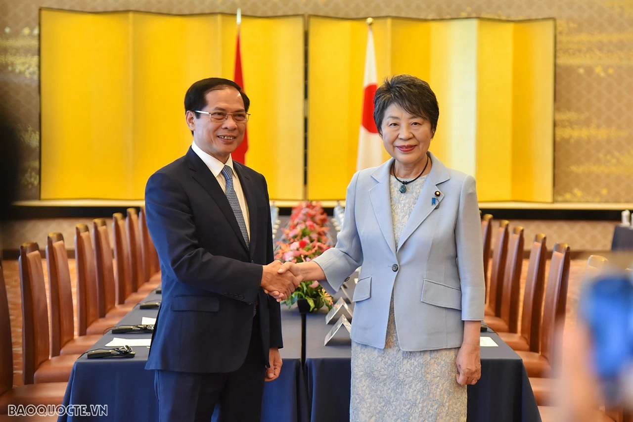 Japanese FM Kamikawa Yoko welcomed FM Bui Thanh Son in Tokyo Japanese FM Kamikawa Yoko welcomed FM Bui Thanh Son in Tokyo