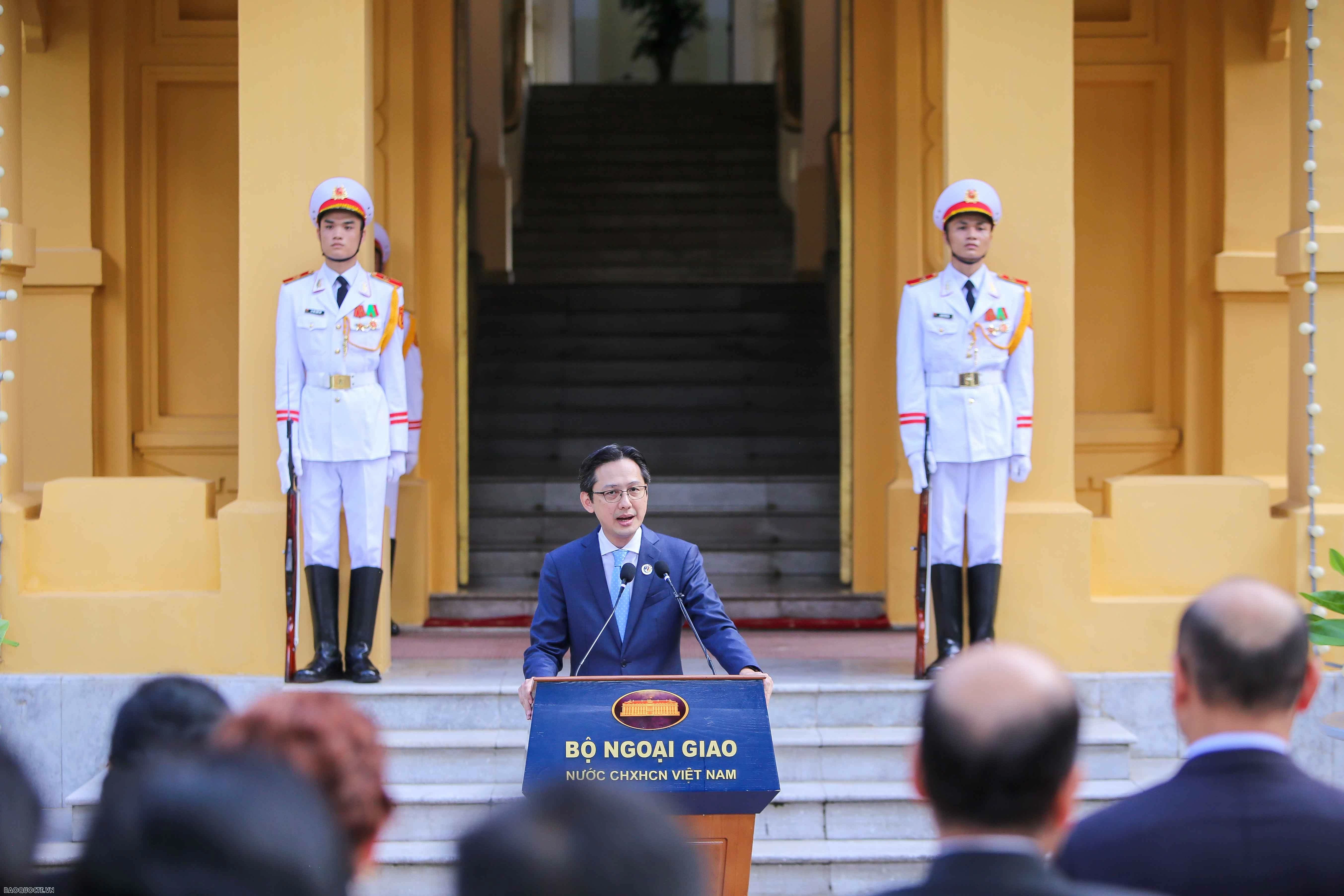 ASEAN Flag-hoisting ceremony held at Ministry of Foreign Affairs