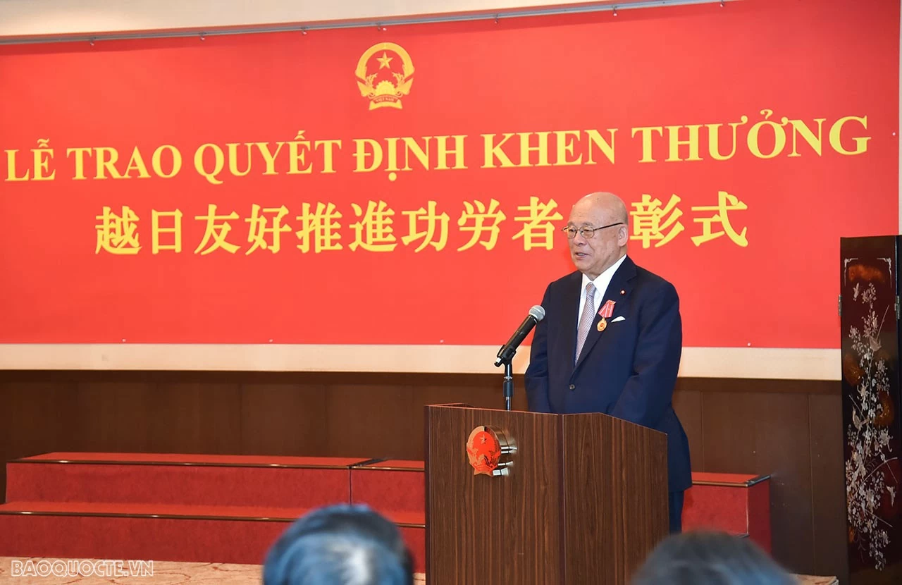 Foreign Minister Bui Thanh Son meets overseas Vietnamese intellectuals in Japan Foreign Minister Bui Thanh Son meets overseas Vietnamese intellectuals in Japan
