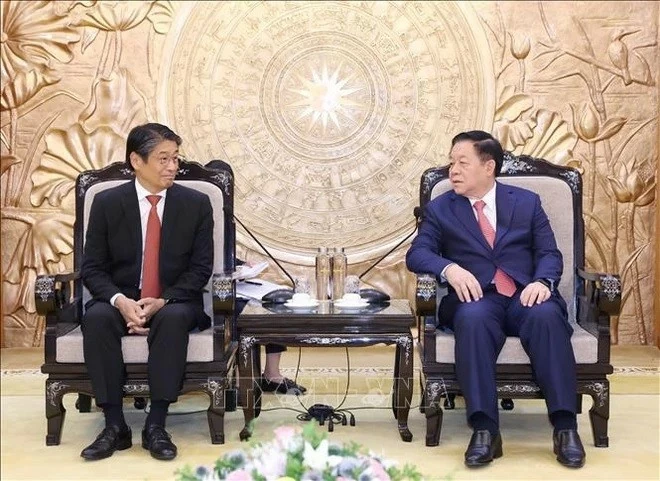 Party Politburo member  Nguyen Trong Nghia receives Indian, Japanese Ambassadors