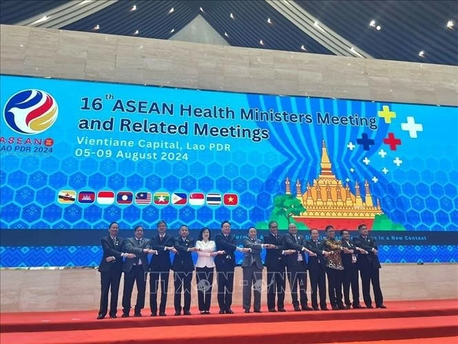 Việt Nam tham dự Hội nghị Bộ trưởng Y tế ASEAN Vietnam attends 16th ASEAN Health Ministers Meeting in Laos
