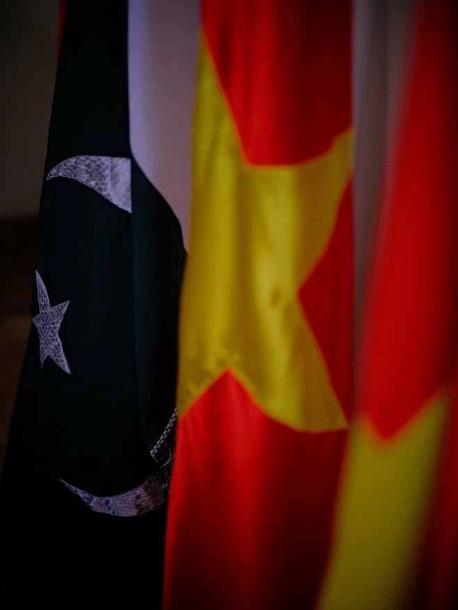 The beauty of Hanoi through the photos of Pakistani Ambassador Kohdayar Marri: Being peaceful and happy