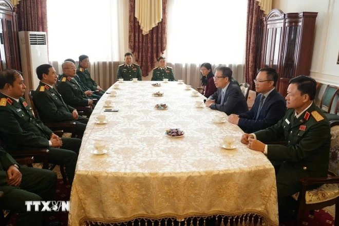 Defence Minister Phan Van Giang pays working trip to Russia Defence Minister Phan Van Giang pays working trip to Russia