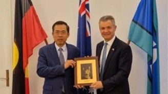 Australian Assistant Minister highlights development momentum of Vietnam-Australia relations: Ambassador