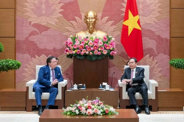 NA Chairman Tran Thanh Man receives US Ambassador Marc Evans Knapper NA Chairman Tran Thanh Man receives US Ambassador Marc Evans Knapper
