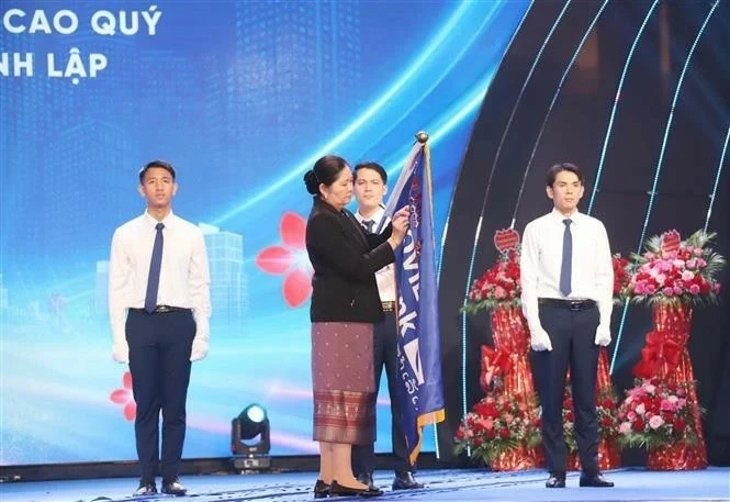 Laos – Vietnam Joint Venture Bank honoured with Lao state’s first-class Labour Order