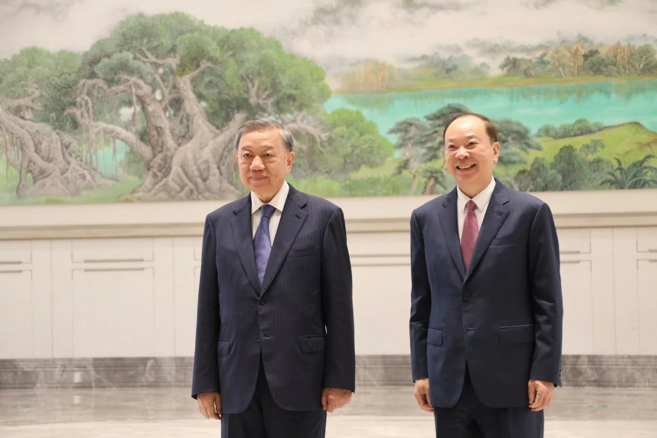 Tổng Bí thư, Chủ tịch nước Tô Lâm đã hội kiến với đồng chí Hoàng Khôn Minh, Ủy viên Bộ Chính trị, Bí thư Tỉnh ủy Quảng Đông. (Ảnh: Quang Kiên) Tổng Bí thư, Chủ tịch nước Tô Lâm đã hội kiến với đồng chí Hoàng Khôn Minh, Ủy viên Bộ Chính trị, Bí thư Tỉnh ủy Quảng Đông. (Ảnh: Quang Kiên)