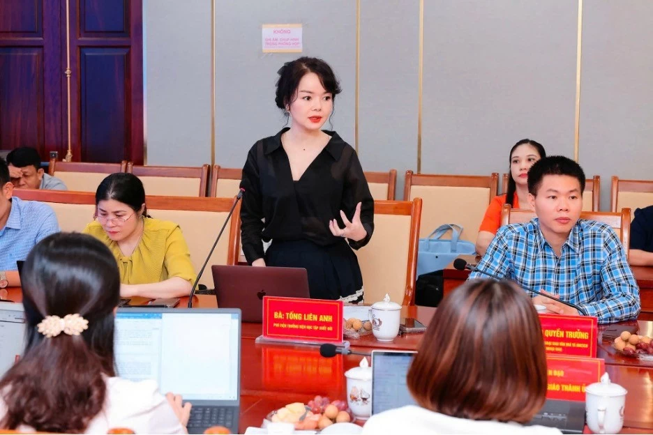 Bà Tống Liên Anh, Phó Viện trưởng Viện học tập suốt đời phát biểu tại Hội nghị tham vấn Thành phố học tập(Ảnh: Trần Đức Quyết) Bà Tống Liên Anh, Phó Viện trưởng Viện học tập suốt đời phát biểu tại Hội nghị tham vấn Thành phố học tập(Ảnh: Trần Đức Quyết)