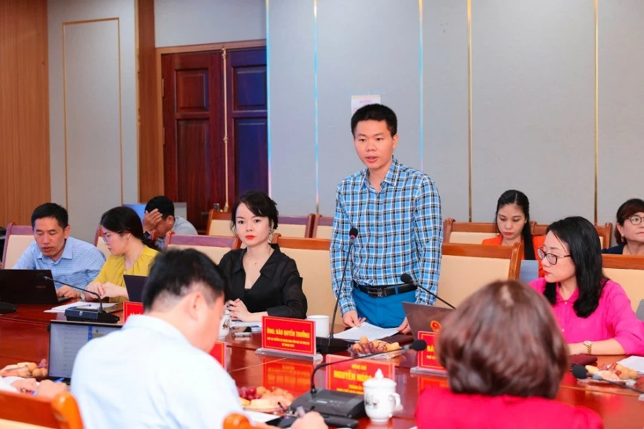 Ông Đào Quyền Trưởng, Phó Vụ trưởng Vụ Ngoại giao văn hóa và UNESCO, Bộ Ngoại giao phát biểu tại Hội nghị tham vấn Thành phố học tập. (Ảnh: Trần Đức Quyết) Ông Đào Quyền Trưởng, Phó Vụ trưởng Vụ Ngoại giao văn hóa và UNESCO, Bộ Ngoại giao phát biểu tại Hội nghị tham vấn Thành phố học tập. (Ảnh: Trần Đức Quyết)