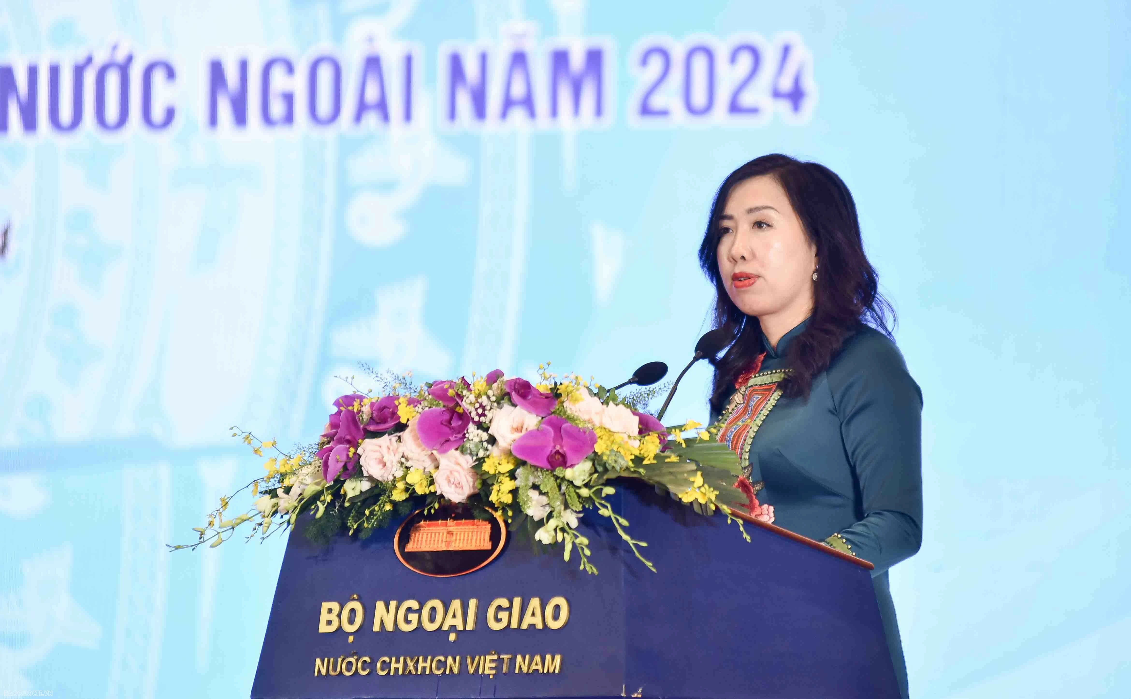 4th World Conference of Overseas Vietnamese wraps up in Hanoi 4th World Conference of Overseas Vietnamese wraps up in Hanoi