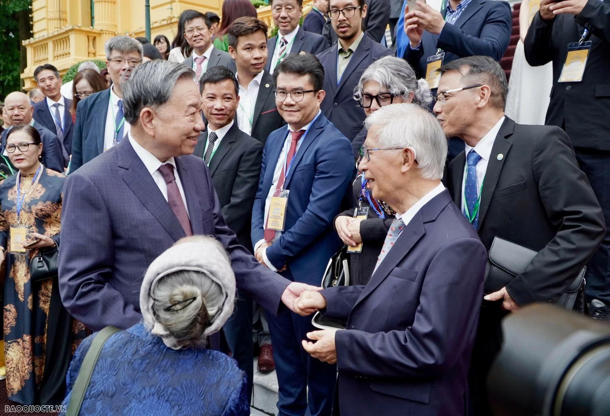 Party General Secretary, President meets with outstanding overseas Vietnamese Party General Secretary, President meets with outstanding overseas Vietnamese