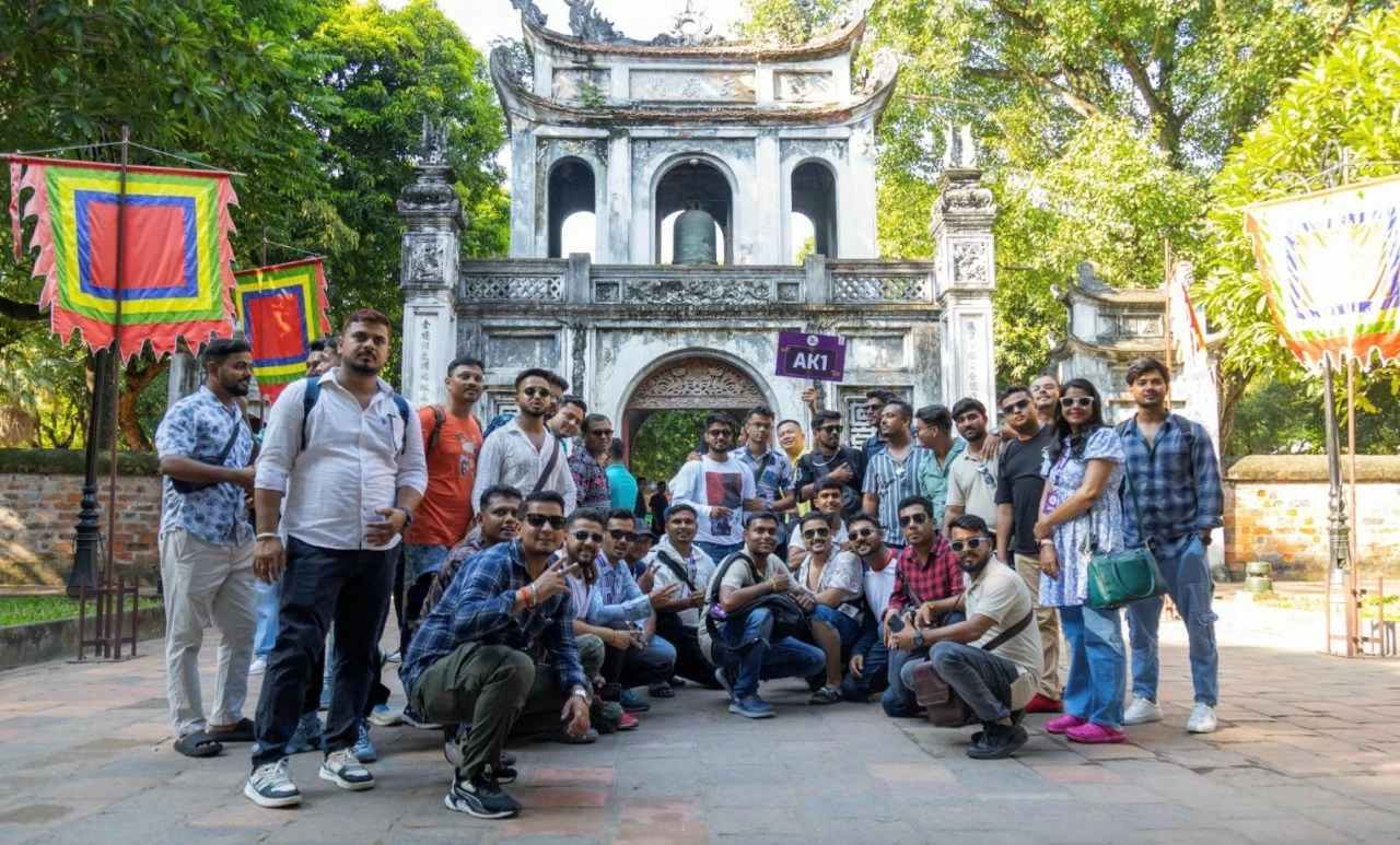 Indian tourists “land” in Vietnam - The accomplishment of a combined trade and tourism promotion strategy Indian tourists “land” in Vietnam - The accomplishment of a combined trade and tourism promotion strategy