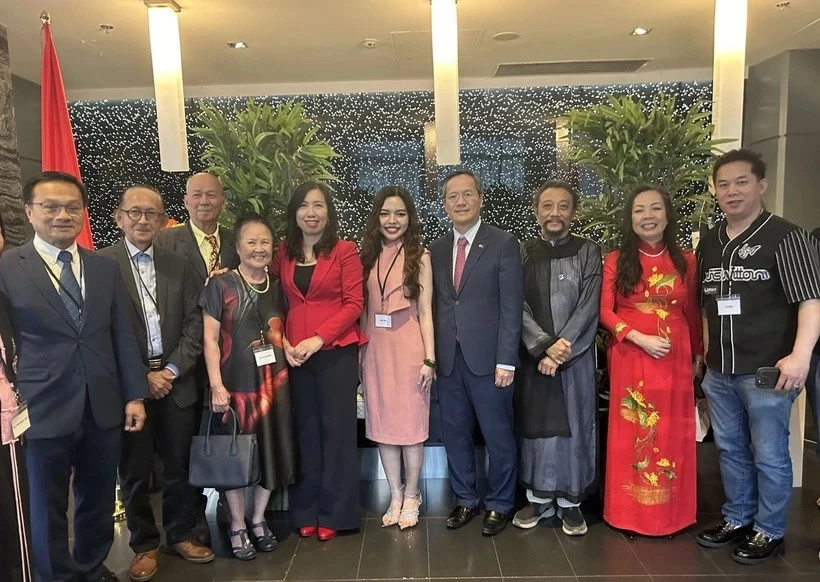 Chairwoman of State Committee for Overseas Vietnamese Affairs visits Canada Chairwoman of State Committee for Overseas Vietnamese Affairs visits Canada