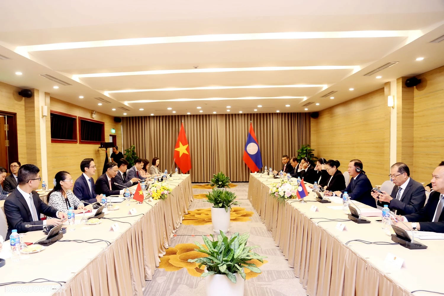 Deputy PM Bui Thanh Son welcomes Lao Deputy Foreign Minister Deputy PM Bui Thanh Son welcomes Lao Deputy Foreign Minister