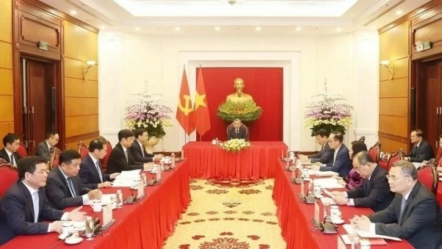 General Secretary, President To Lam holds phone talks with RoK President Yoon Suk Yeol General Secretary, President To Lam holds phone talks with RoK President Yoon Suk Yeol