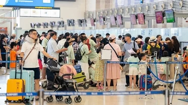 Airports busy on National Day holiday Airports busy on National Day holiday
