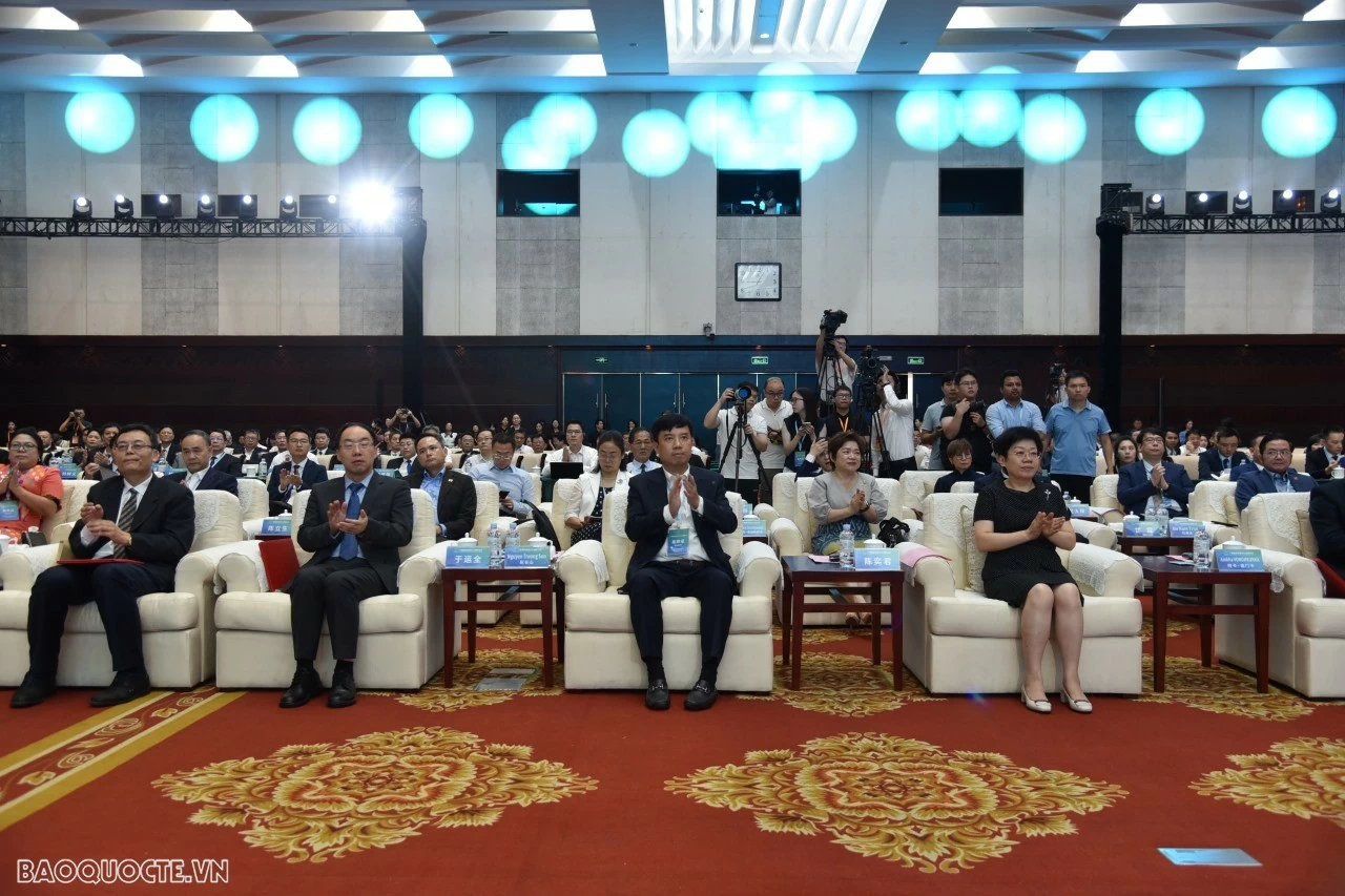 Guangxi strengthens 'Southward' media cooperation with ASEAN countries: Launching International Communication Center Guangxi strengthens 'Southward' media cooperation with ASEAN countries: Launching International Communication Center