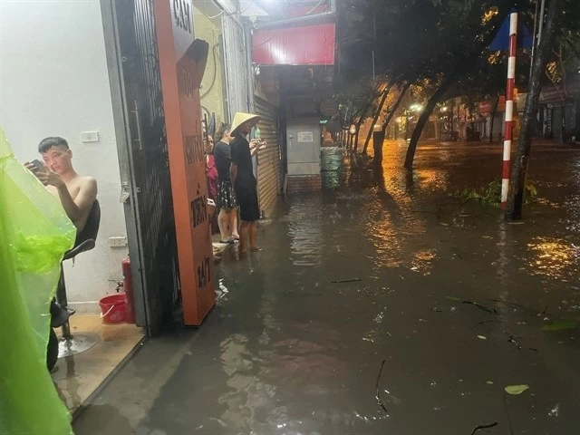 Typhoon Yagi devastates Hanoi Typhoon Yagi leaves Hanoi devastated
