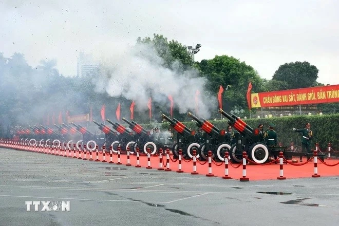 Welcome ceremony with 21 gun-salute held for Lao General Secretary, President Thongloun Sisoulith Welcome ceremony with 21 gun-salute held for Lao General Secretary, President Thongloun Sisoulith