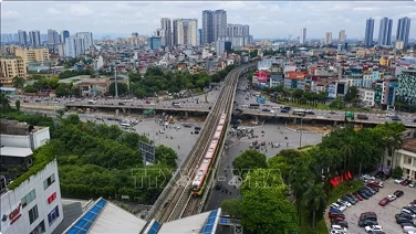 Elevated section of Nhon – Hanoi Station metro line (Photo: VNA) Elevated section of Nhon – Hanoi Station metro line (Photo: VNA)