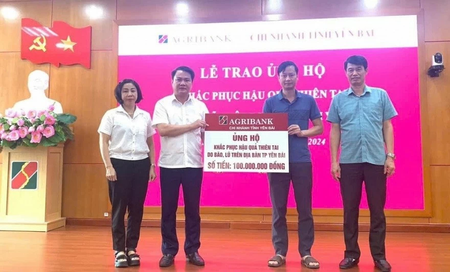 Hoạt động ủng hộ, hỗ trợ khắc phục thiên tai, bão lũ tại các địa phương bị thiệt hại. Hoạt động ủng hộ, hỗ trợ khắc phục thiên tai, bão lũ tại các địa phương bị thiệt hại.