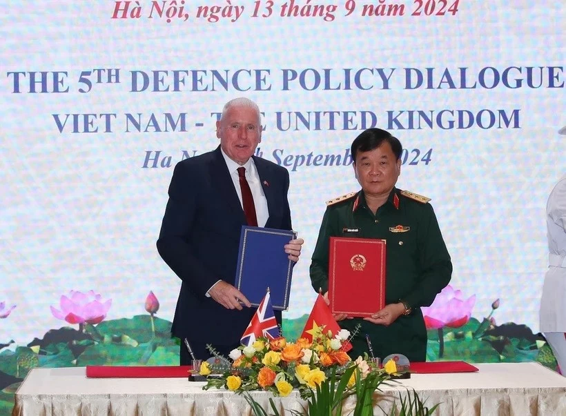 Vietnam, UK officials convene 5th defence policy dialogue in Hanoi Vietnam, UK officials convene 5th defence policy dialogue in Hanoi