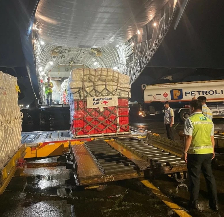 The emergency relief shipment from Australia arrives in Hanoi on the evening of September 11. (Source: Australian Embassy in Vietnam) The emergency relief shipment from Australia arrives in Hanoi on the evening of September 11. (Source: Australian Embassy in Vietnam)
