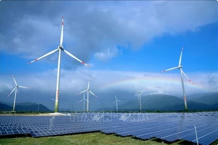 Banks lend significant amounts to green projects Banks lend significant amounts to green projects