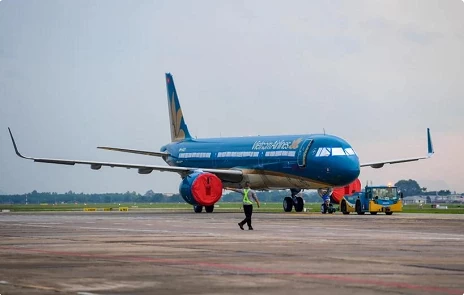Approaching storm forces Dong Hoi airport to temporary close from Sept 19 noon Approaching storm forces Dong Hoi airport to temporary close from Sept 19 noon